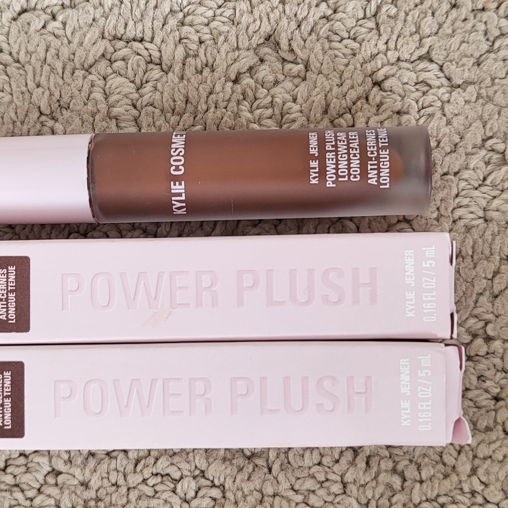 Kylie Cosmetics Power Plush Lip Gloss - 9.5c